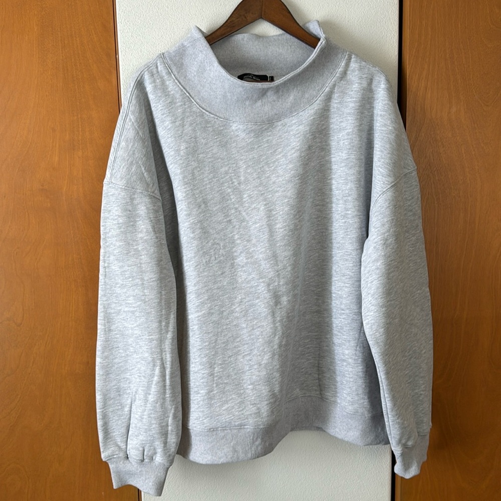 Mock neck sweater nwt xl